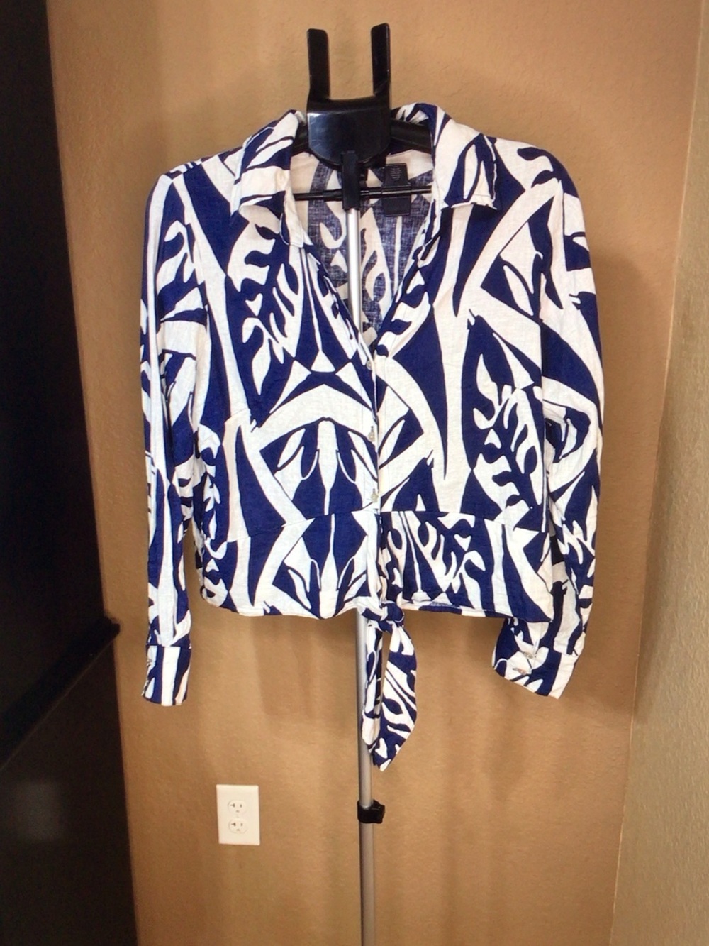 Rachel Zoe Navy and White Tie-Front Button Blouse